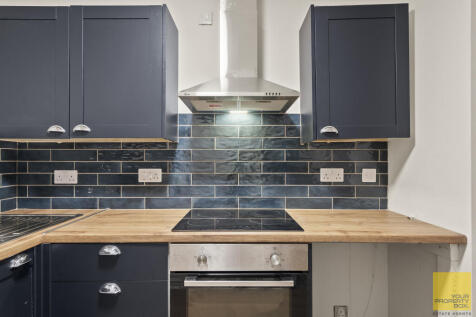 Flat 2-4.JPG