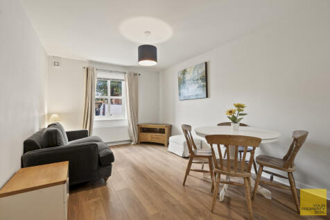 Flat 2-1.JPG