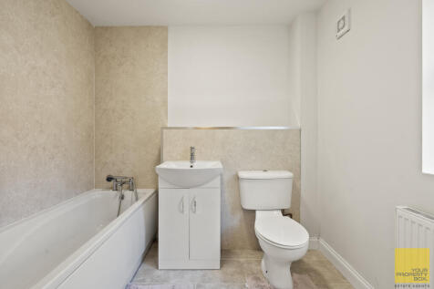 Flat 2-9.JPG