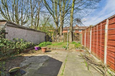 CAM01931G0-PR0278-STILL003.jpg
