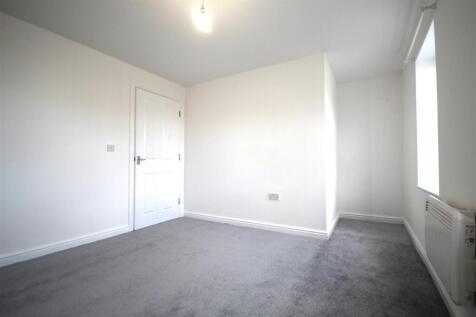 bedroom again .JPG