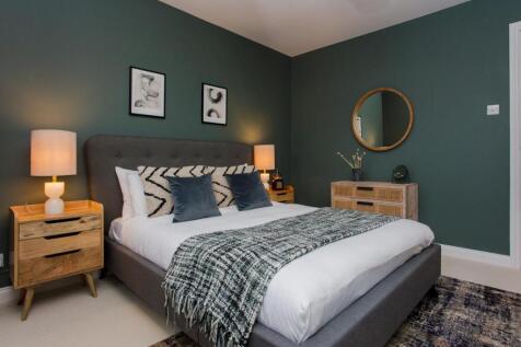 13 Yarlington Court-LR-11.jpg