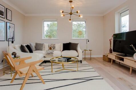 13 Yarlington Court-LR-27.jpg