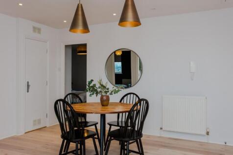 13 Yarlington Court-LR-49.jpg