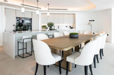 Show Apartment