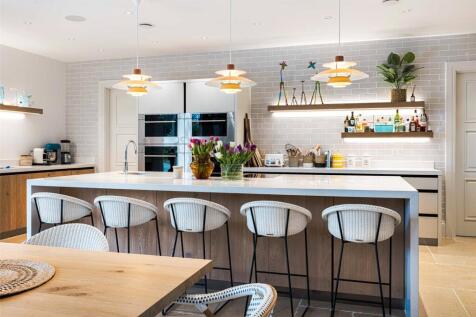 Kitchen/Dining