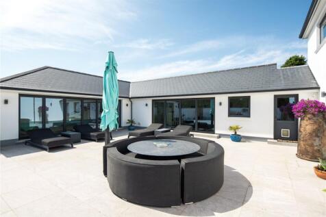 Alfresco Dining Area