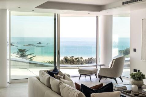 Show Apartment