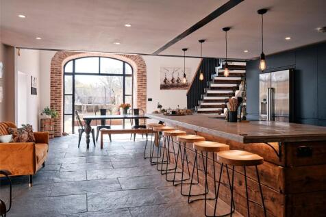 Kitchen/Dining