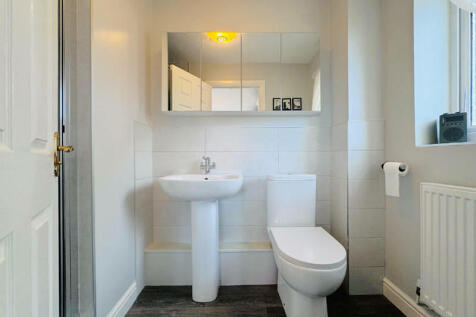 Bedroom One Ensuite