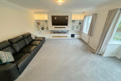 Spacious Front Lounge