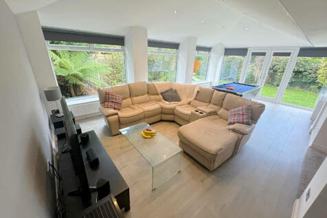 Family Lounge/Games Room