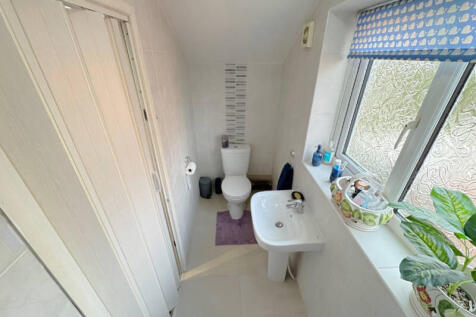 Bedroom Three Ensuite