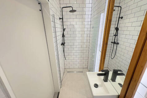 Bedroom Two Ensuite