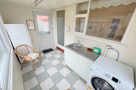 Rear Porch/Utility