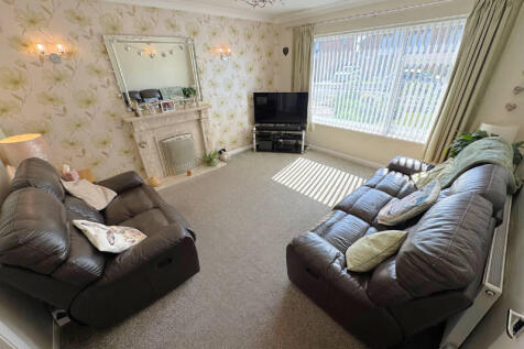Front Lounge