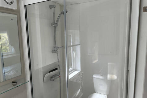 Bedroom One Ensuite