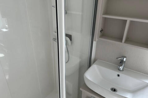 Family Shower Room