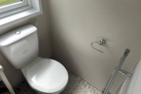 Family Shower Room