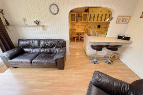 Second Lounge/Family Room