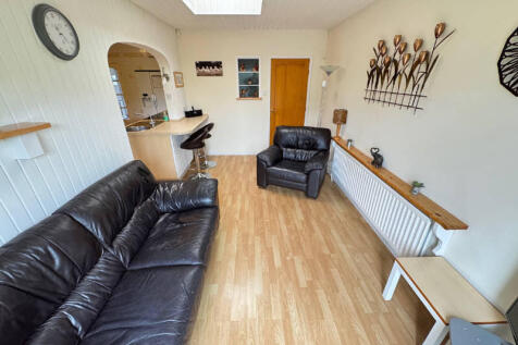 Second Lounge/Family Room