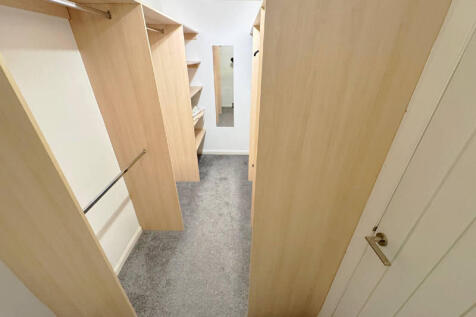 Walk in Wardrobe