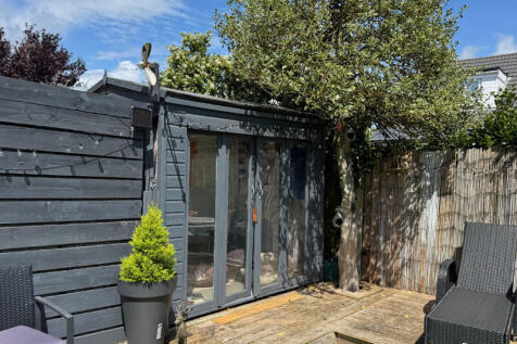 Outbuilding/Office