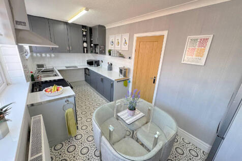 First Floor Dining Kitchen