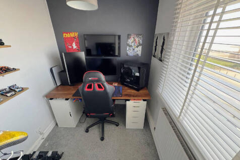 Second Floor Dressing Rm/Office