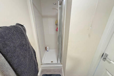 Bedroom One Ensuite