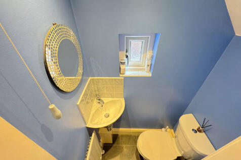 Groudn Floor WC