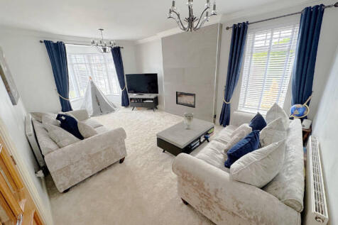 Front Lounge