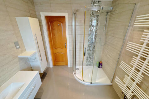 Bedroom One Ensuite