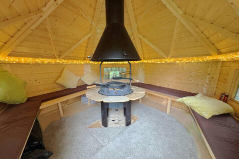 Hobbit House