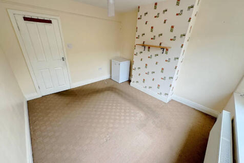 Ground Floor Apartment - Bedroom