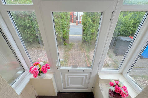 First Floor Apartment - Entrance Porch