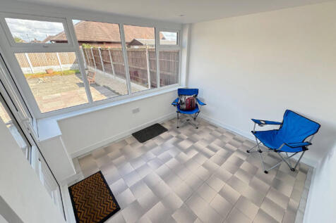 Dining / Sun Room