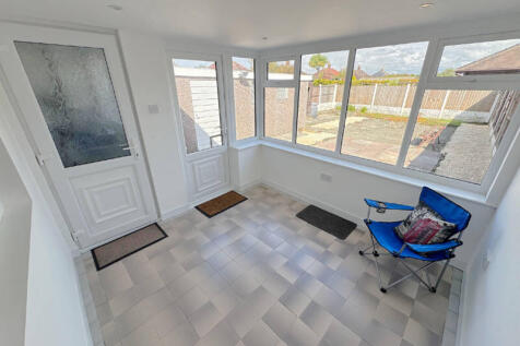 Dining / Sun Room