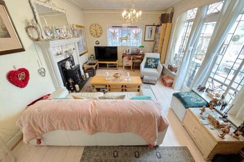 Rear Lounge