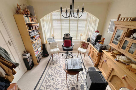 Front Lounge