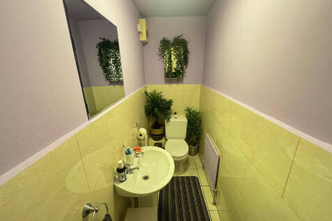 First Floor WC