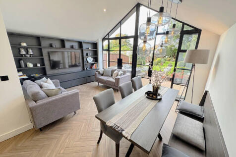 Family Dining Kitchen