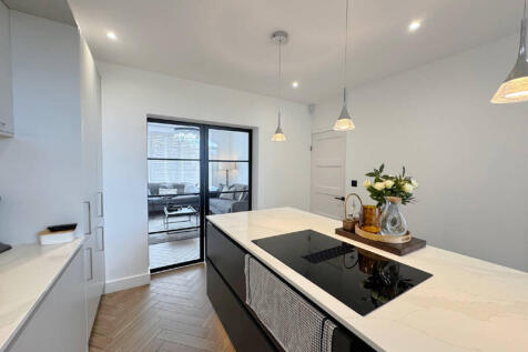 Family Dining Kitchen