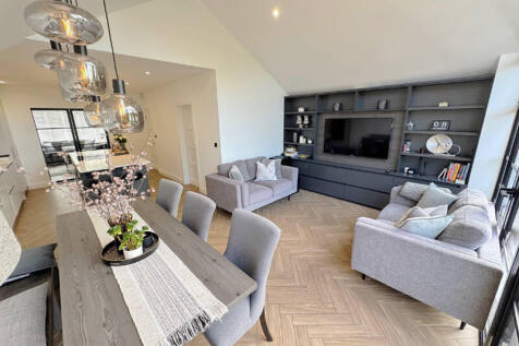 Family Dining Kitchen