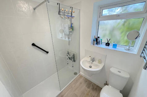 Annex Shower Room