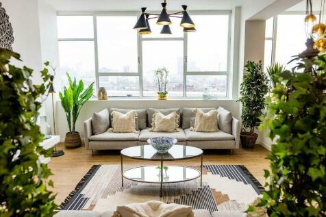7th floor lounge