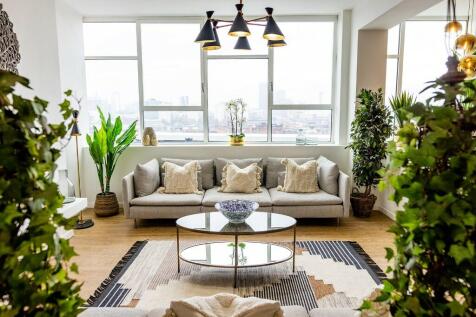 7th Floor Lounge