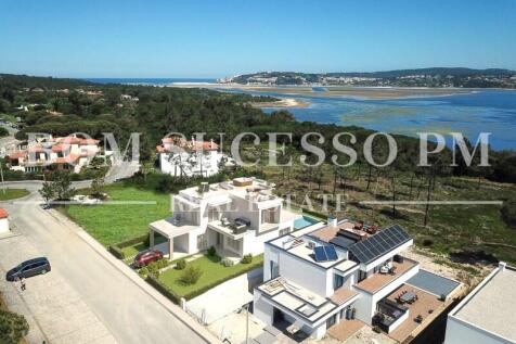 Bom Sucesso PM Real Estate Obidos lagoon Villa