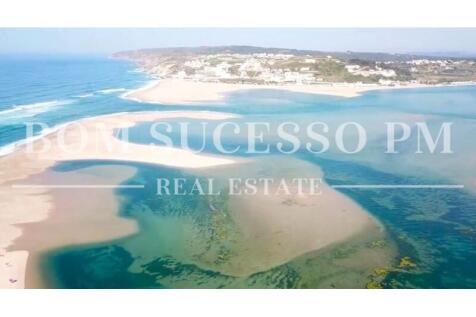 Bom Sucesso PM Real Estate Obidos lagoon Villa