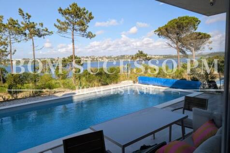 Bom Sucesso Property Management Real Estate
